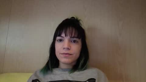 Tiffany online show from 03-09-26, 01:48