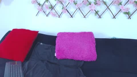 Tiffany online show from 03-10-26, 01:32