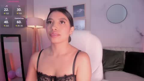 Snapshot of tiffany_low chatting on 10-16-25, 01:45 tiffany_low online show from 10-16-25, 01:45