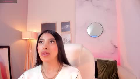 Snapshot of tiffany_low chatting on 02-09-26, 12:53 tiffany_low online show from 02-09-26, 12:53