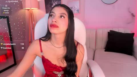 Snapshot of tiffany_low chatting on 02-14-26, 04:04 tiffany_low online show from 02-14-26, 04:04