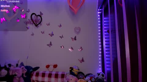 Snapshot of tiffany_sofia_ chatting on 02-12-26, 09:21 tiffany sofia online show from 02-12-26, 09:21