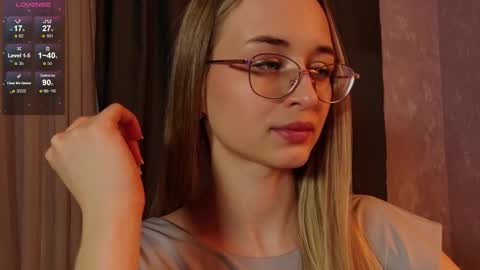 Tiffany online show from 03-28-26, 03:11