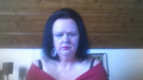 Snapshot of tiffanymature chatting on 09-20-25, 08:59 TiffanyMature online show from 09-20-25, 08:59