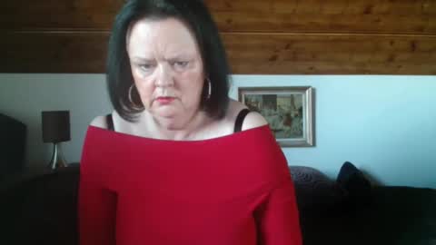 Snapshot of tiffanymature chatting on 10-19-25, 03:12 TiffanyMature online show from 10-19-25, 03:12