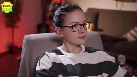 tiffanyriox online show from 11-11-25, 01:05