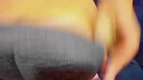 Tiffany online show from 09-19-25, 01:01