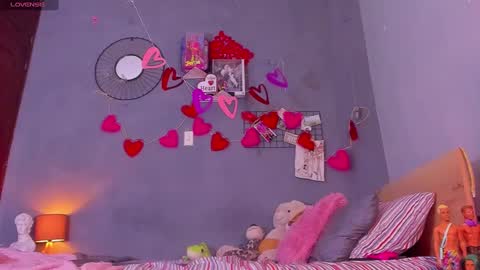                online show from 02-13-25, 08:03