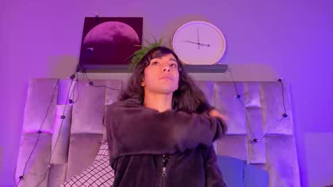 Tiffany  online show from 10-26-25, 12:22