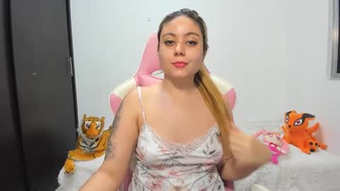 Ana online show from 03-09-25, 12:42