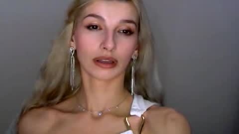 Ask me online show from 05-12-26, 10:07