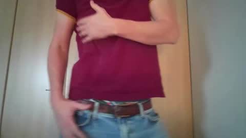 Snapshot of tigerjow941808 chatting on 11-28-25, 12:41 tigerjow941808 online show from 11-28-25, 12:41