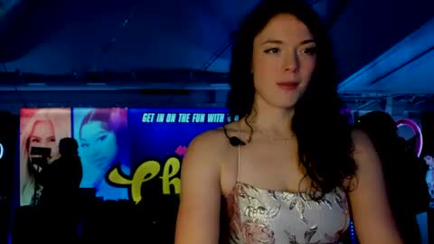 Snapshot of tiggerrosey chatting on 02-01-25, 02:37   All my Links online show from 02-01-25, 02:37