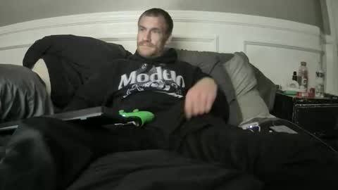 Tiggity23 come stroke my 9 cock with ne online show from 04-01-26, 04:48