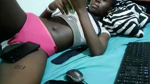 tight_pussie online show from 04-14-26, 11:27