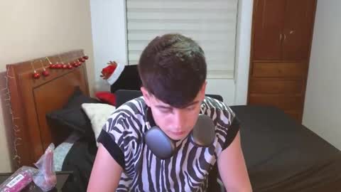 Camilo online show from 11-13-25, 10:52