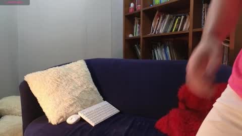 Snapshot of tightncuteass chatting on 03-25-26, 01:55 Camilo online show from 03-25-26, 01:55
