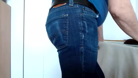 Tightshortsspank online show from 03-08-25, 09:40