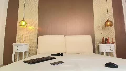 T I F F A N Y online show from 11-14-25, 07:34