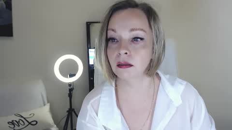 Tilly online show from 03-02-25, 08:40