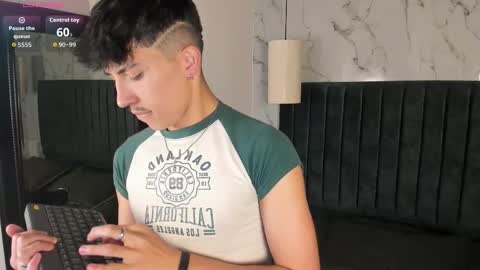 Tim Fox online show from 03-12-26, 11:49