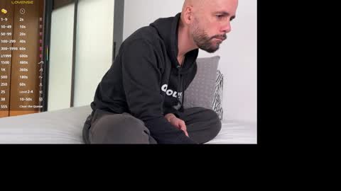 Tim Beard online show from 03-08-26, 03:38