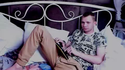 Tim online show from 09-12-25, 03:34