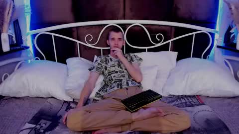 Tim online show from 09-29-25, 11:20