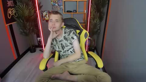 Tim online show from 10-06-25, 04:04