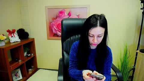 Snapshot of timeparadice chatting on 12-26-24, 09:01 Luisa online show from 12-26-24, 09:01