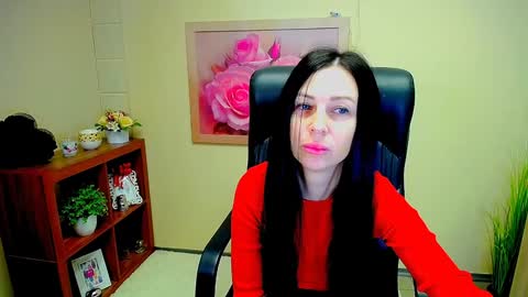 Snapshot of timeparadice chatting on 01-22-25, 08:18 Luisa online show from 01-22-25, 08:18