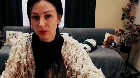 Snapshot of timeparadice chatting on 02-13-25, 08:48 Luisa online show from 02-13-25, 08:48