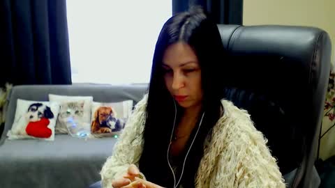 Snapshot of timeparadice chatting on 04-24-26, 08:06 Luisa online show from 04-24-26, 08:06