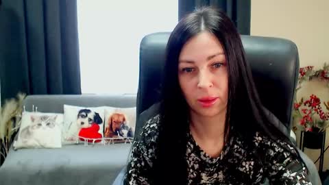 Snapshot of timeparadice chatting on 05-29-26, 08:23 Luisa online show from 05-29-26, 08:23