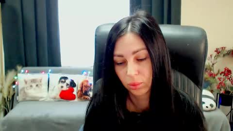 Snapshot of timeparadice chatting on 06-05-26, 07:47 Luisa online show from 06-05-26, 07:47