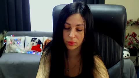 Snapshot of timeparadice chatting on 06-29-26, 07:58 Luisa online show from 06-29-26, 07:58