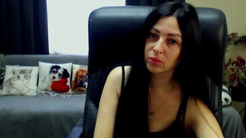 Snapshot of timeparadice chatting on 07-01-26, 07:32 Luisa online show from 07-01-26, 07:32