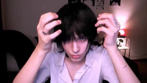 Snapshot of timi_moon chatting on 11-17-25, 08:03 timi_moon online show from 11-17-25, 08:03