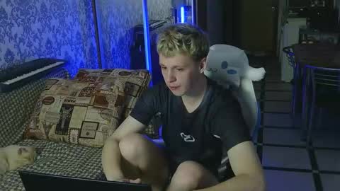 Snapshot of timkinky chatting on 03-12-26, 09:21 Tim WhiteS online show from 03-12-26, 09:21