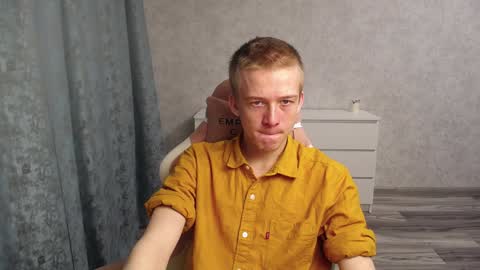 Snapshot of timmy7topcut chatting on 12-04-24, 11:19 Timmy online show from 12-04-24, 11:19