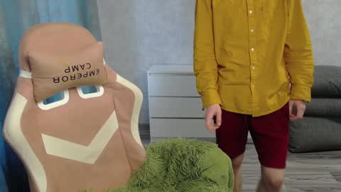 Snapshot of timmy7topcut chatting on 12-27-24, 06:14 Timmy online show from 12-27-24, 06:14