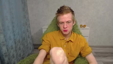 Snapshot of timmy7topcut chatting on 01-23-25, 10:11 Timmy online show from 01-23-25, 10:11