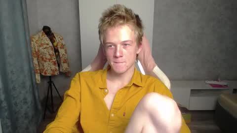 Snapshot of timmy7topcut chatting on 02-13-25, 06:48 Timmy online show from 02-13-25, 06:48