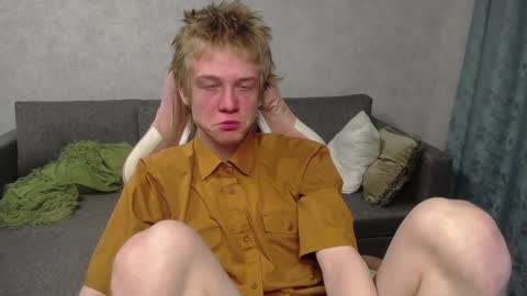 Snapshot of timmy7topcut chatting on 03-10-25, 03:30 Timmy online show from 03-10-25, 03:30