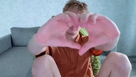 Snapshot of timmy7topcut chatting on 10-06-25, 06:33 Timmy online show from 10-06-25, 06:33