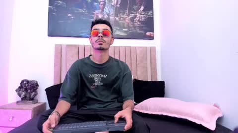 Evans  online show from 10-23-25, 08:18