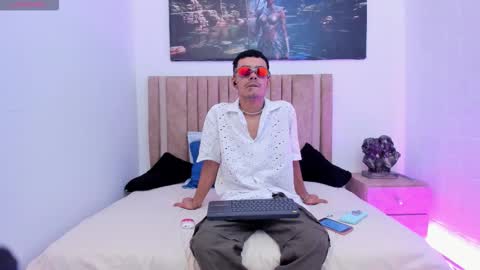 Evans  online show from 11-18-25, 07:29