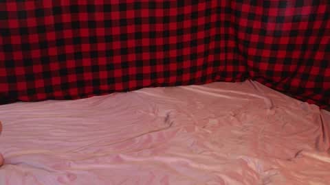 Tim n K     Mic is on in PVT online show from 01-22-25, 03:20