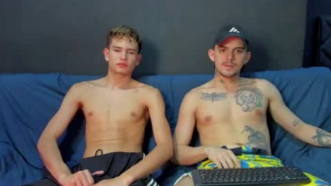 Snapshot of timothy_eliot chatting on 06-12-26, 07:51 wanna play bareback uncut colombian couple new twink bbk online show from 06-12-26, 07:51
