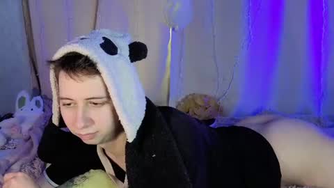 Snapshot of timothy_fox chatting on 06-11-26, 12:58 Timothy Fox online show from 06-11-26, 12:58